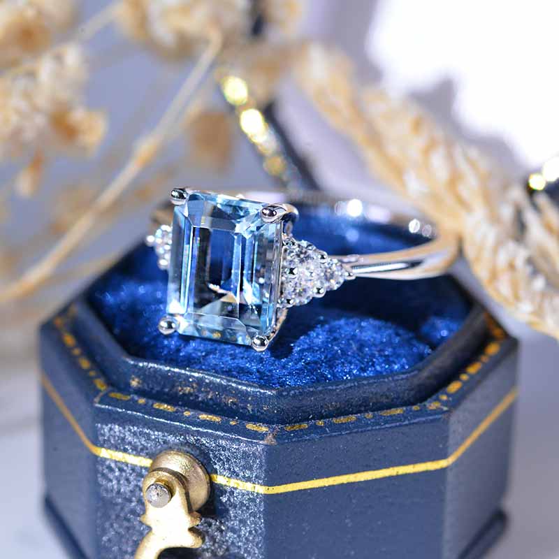 3Ct Emerald cut Aquamarine ring, Aquamarine solitaire ring, natural aquamarine ring, genuine aquamarine emerald cut vintage ring 3Ct Emerald cut Aquamarine ring, Aquamarine solitaire ring, natural aquamarine ring, genuine aquamarine emerald cut vintage ring