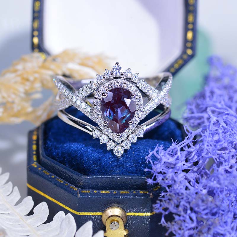 1.5CT Pear Alexandrite Halo Engagement Ring. 14K Solid Gold Ring Vintage Anniversary Eternity Gold Ring Set. 1.5CT Pear Alexandrite Halo Engagement Ring. 14K Solid Gold Ring Vintage Anniversary Eternity Gold Ring Set.
