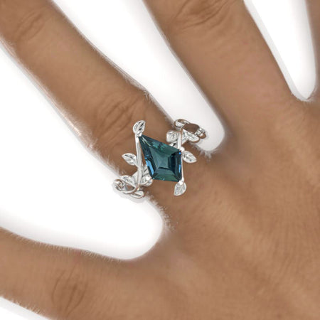 2.5 Carat Kite Teal Sapphire Black Gold Engagement Ring. 2.5CT Fancy Shield Shape Teal Sapphire Ring
