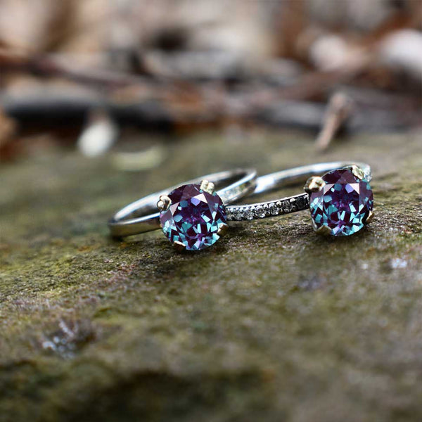 2.0 Carat Alexandrite Stone 10K White Gold Ring - Giliarto
