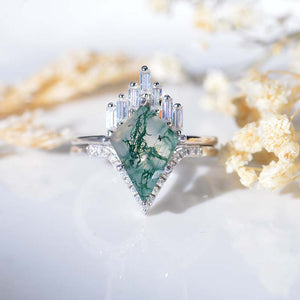 Discover the Striking Beauty of Kite-Cut Gemstone Rings from Giliarto Jewelry