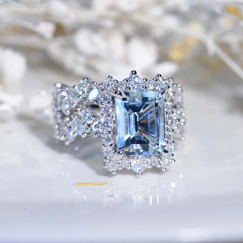 Aquamarine Rings by Giliarto – Elegant Blue Gemstone Jewelry for Every Occasion