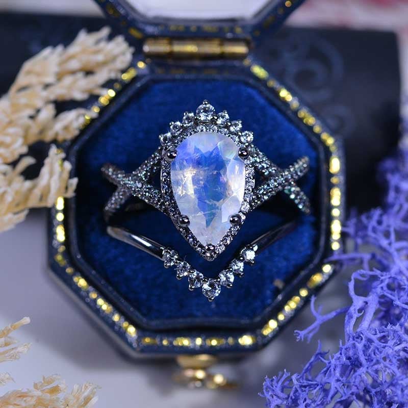 Black Gold Moonstone: Meaning, Benefits & Jewelry Guide