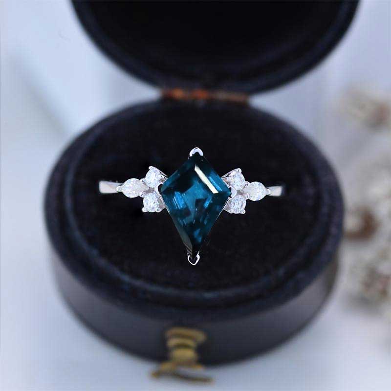 clio-https://clio.giliarto.com/ring/1/734