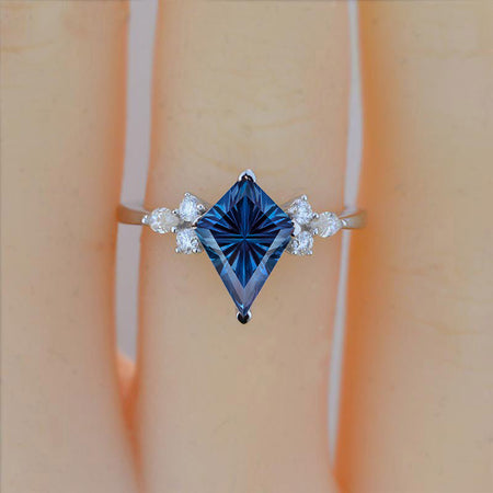 2.5 Carat Kite Fantasy Cut Alexandrite Engagement Ring. 2.5CT Fancy Shape Fantasy Cut Alexandrite Ring