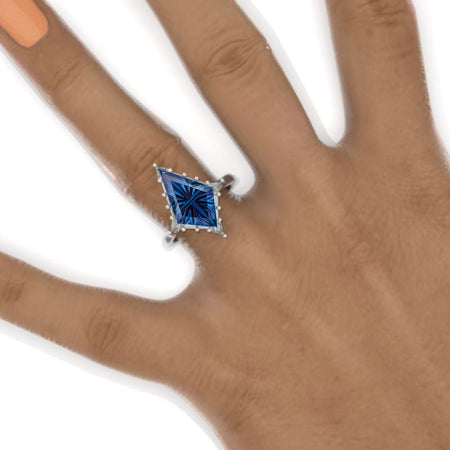 2.5 Carat Kite Fantasy Cut Alexandrite Engagement Ring. 2.5CT Fancy Shape Fantasy Cut Alexandrite Ring