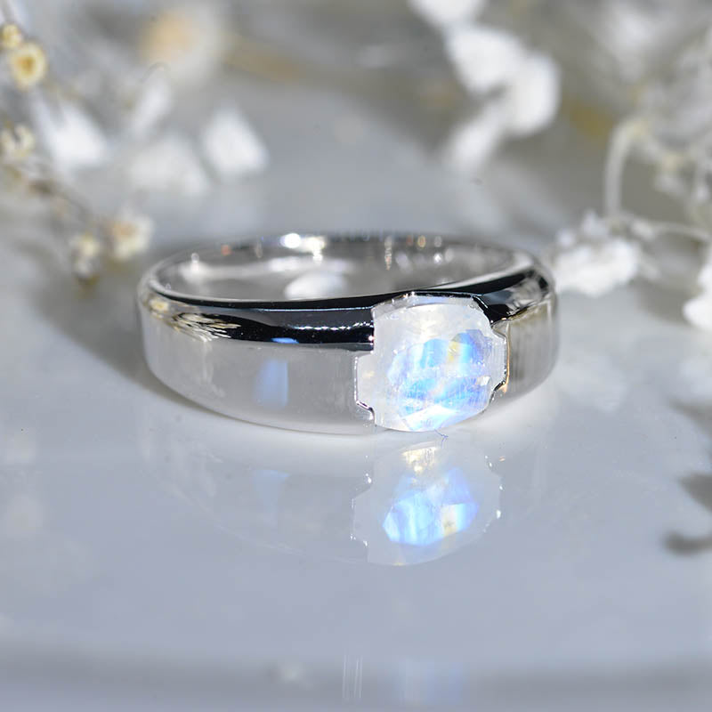 2 Carat Genuine Moonstone Men's Gold Ring.