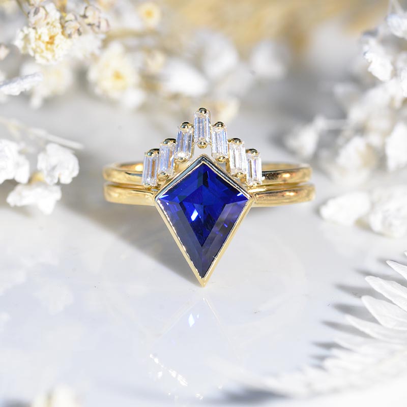 2.5 Carat Kite Royal Blue Sapphire  Engagement Ring. 2.5CT Fancy Kite Shape Moissanite Halo Ring Set Model 1296