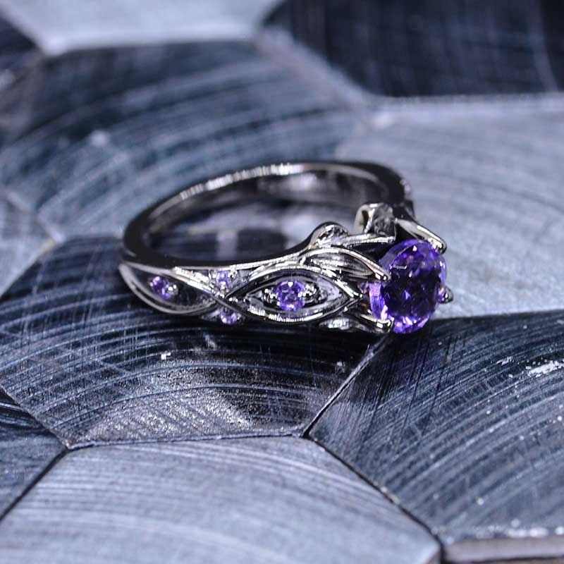 Maison Birks Salon | White Gold Amethyst and Diamond Ring