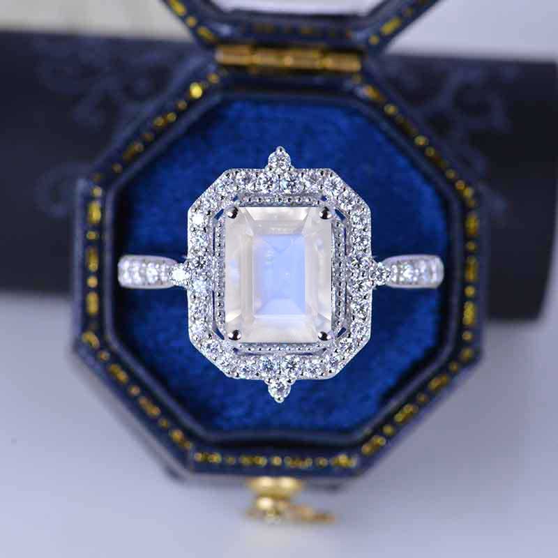 clio-https://clio.giliarto.com/ring/1/587