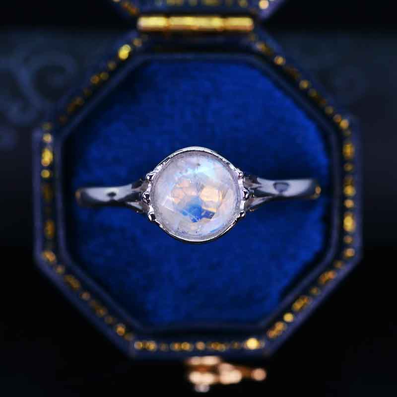 clio-https://clio.giliarto.com/ring/1/889