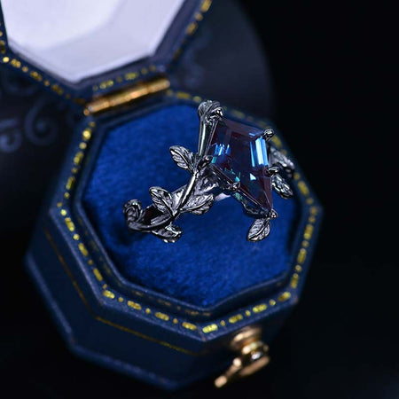 2.5 Carat Kite Alexandrite Black Gold Engagement Ring. 2.5CT Fancy Shield Shape  Alexandrite Ring