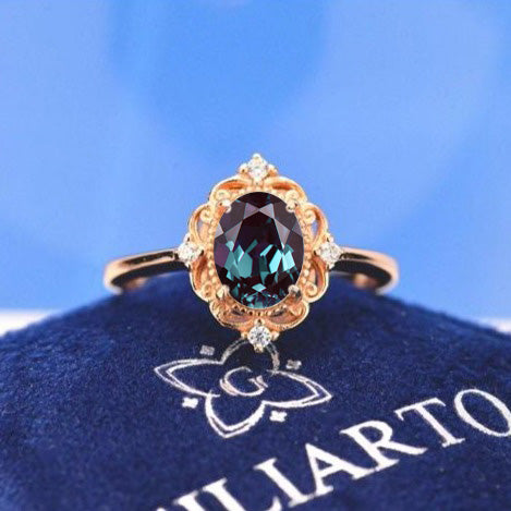 14K Solid Rose Gold Dainty Oval Alexandrite Ring, 1.5ct Oval Cut Alexandrite Ring, Rose Gold Ring Unique Oval Halo Vintage Ring