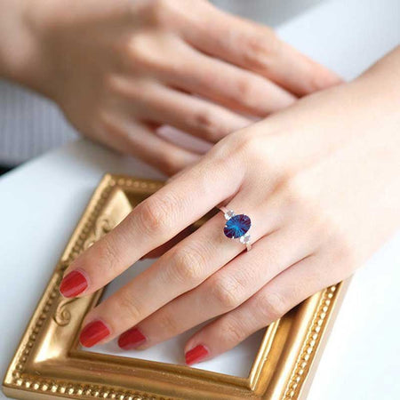 Oval Three Stone Fireworks Cut Alexandrite ring, Fireworks Cut Alexandrite ring, Alexandrite ring, Fireworks Cut Alexandrite Oval Shape Gold ring