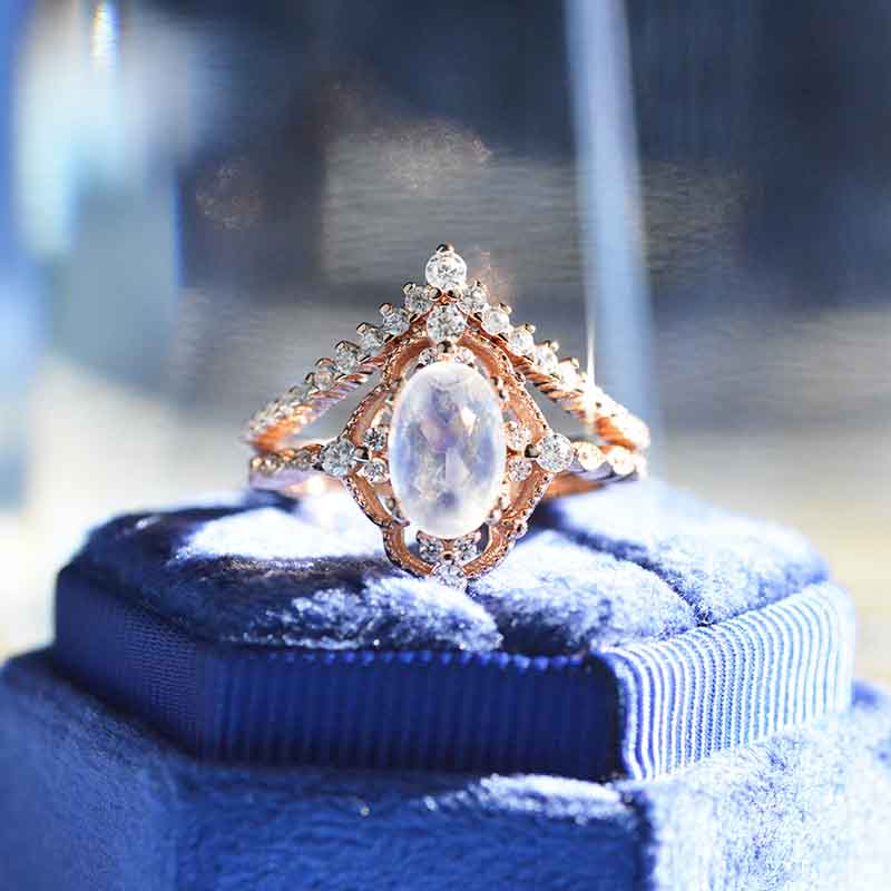 Ice Moonstone Wedding Ring Set, Moonstone Diamond Ring Set, Fairytale Ring  Set, Unique Rainbow Moonstone Ring Set by Minimalvs - Etsy | Vintage engagement  rings, Unique engagement rings, Diamond moonstone ring
