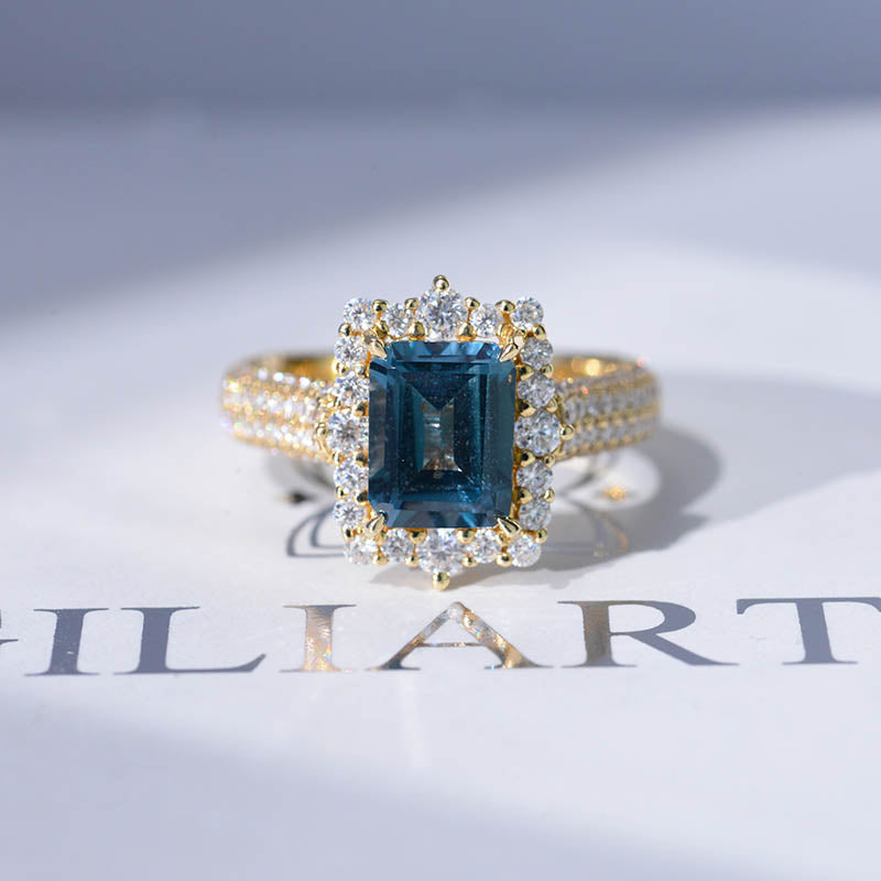 Heirloom Style Sapphire Engagement Ring | Birks 1879